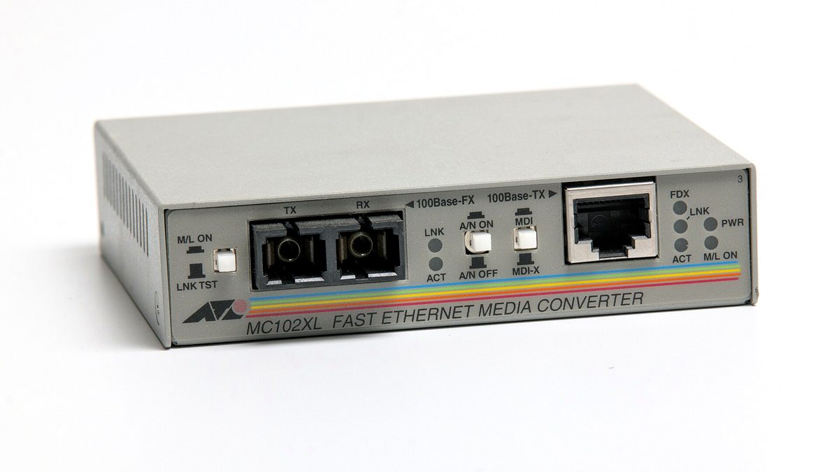 EB-LINK upgrades the coding module factory inspection process, with three verifications before labeling and shipping.