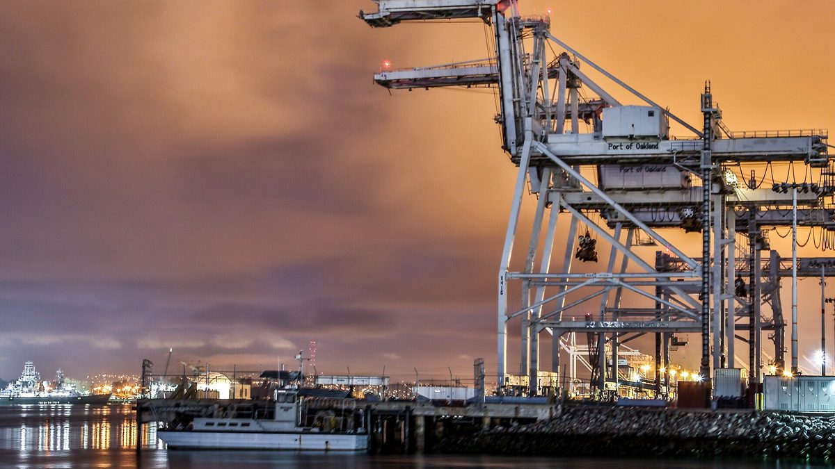 EB-LINK launches self-inspection checklist before export shipment, with labels, documents and packaging aligned in three directions